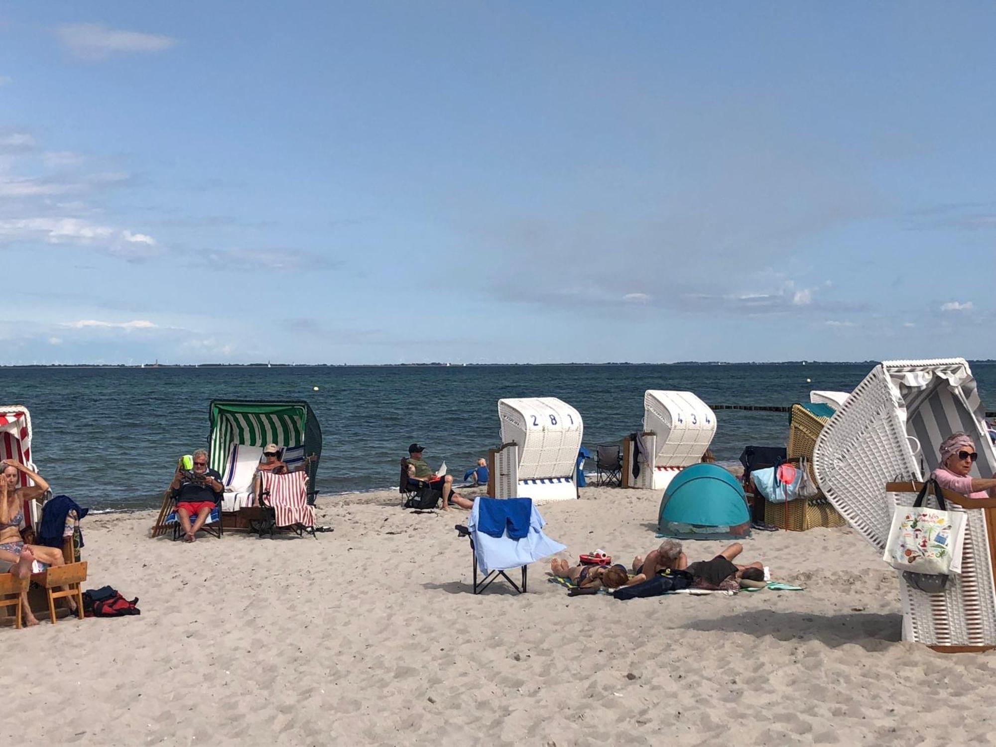 Ferienwohnung Sandkueste Mit Strandkorb & Indoor Spielplatz Heiligenhafen Zewnętrze zdjęcie